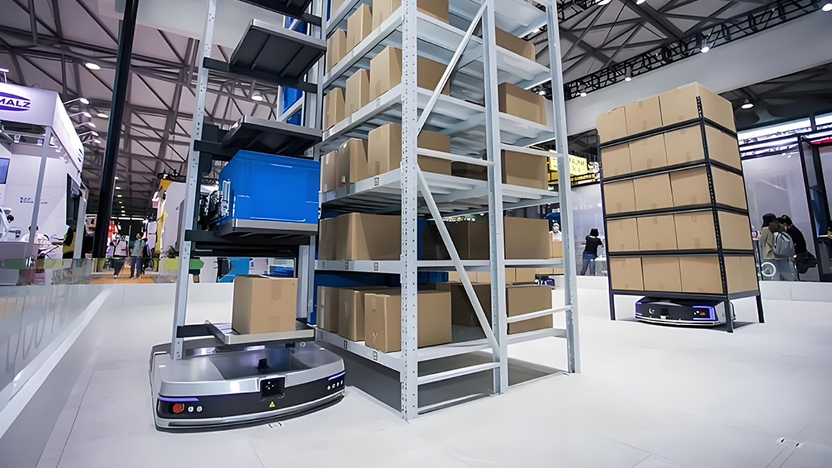 Industrial delivery robot